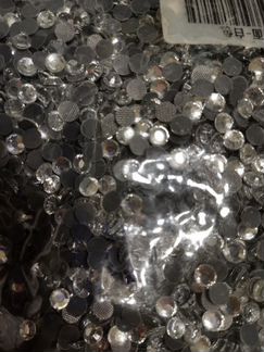 Стразы горячей фиксации