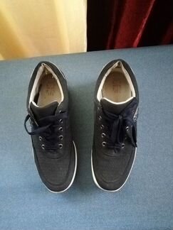 Kроссовки Keddo