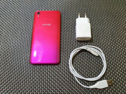 Продаю Vivo Y91C красный 2/32 б/у + MiBand 4