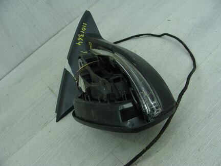 Корпус зеркала правого Skoda Octavia