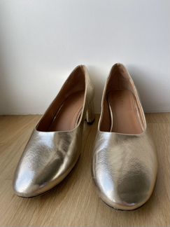 Туфли из кожи Zara золотистого цвета