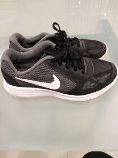 Кроссовки Nike