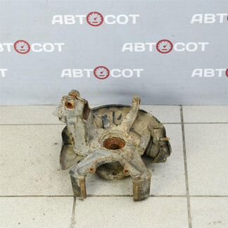 Кулак поворотный передний правый Skoda Octavia (A