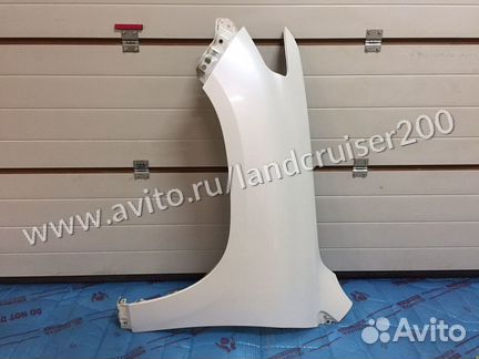 Левое крыло Land Cruiser 200