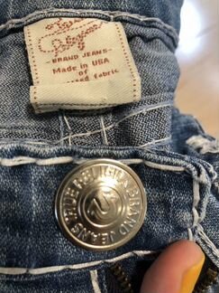 Джинсы True Religion