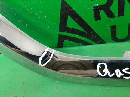 Накладка решетки радиатора Nissan Qashqai J11