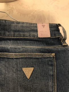 Джинсы Guess с подворотом