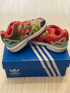 Кроссовки adidas для девочки