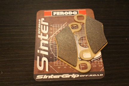 Тормозные колодки Polaris 2205606 2204088 2203628