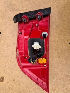 Фонарь задний правый VW Passat B7 универсал