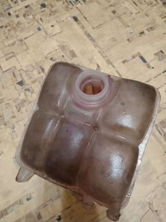Расширительный бачок форд Куга 2