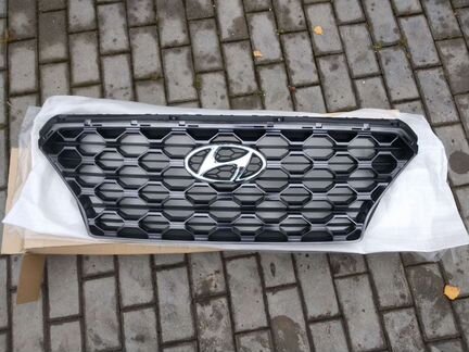 Решетка радиатора Hyundai Santa Fe TM