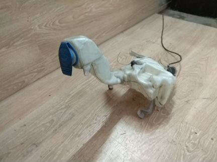 Бачок омывателя VW B Passat