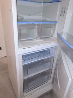 Холодильник indesit