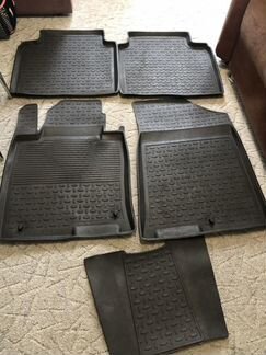 Автомобильные коврики резиновые