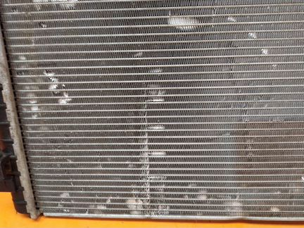 Радиатор двигателя (двс) Skoda Fabia 2 5J 2007-Нв