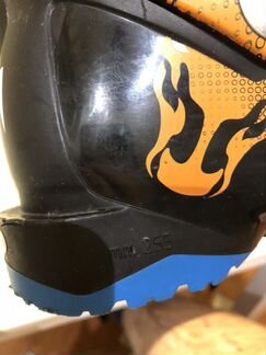 Детские горнолыжные ботинки