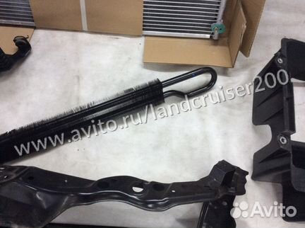 Радиатор гур lc200
