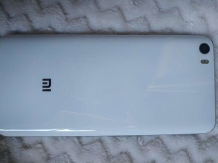 Телефон Xiaomi