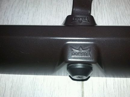 Доводчик Dorma