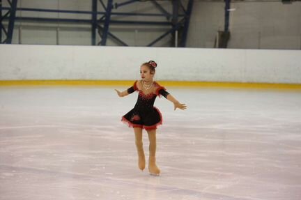 Платье для фигурного катания к выступлению