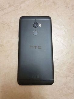 Мобильный телефон HTC One X