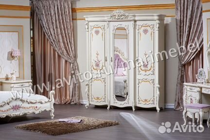 Спальный гарнитур