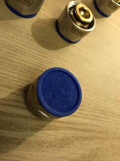 Резьбозажимное соединение Rehau Flex