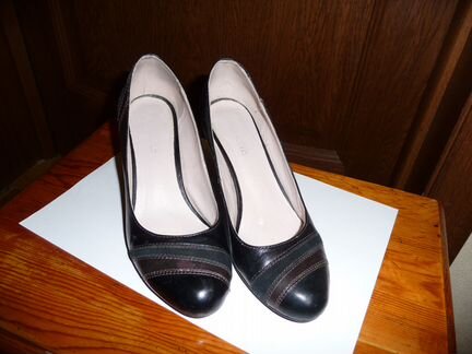 Туфли - лодочки раз. 35