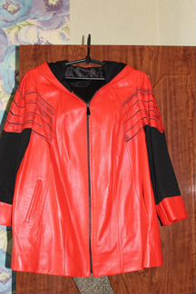 Новый плащ с капюшоном