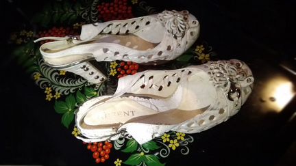 Босоножки Absent