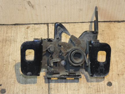 Замок капота Chevrolet Cobalt 11-14 г.в