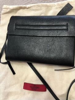 Сумка Valentino из новой коллекции, в идеале