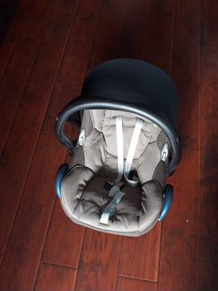 База Maxi Cosi 2way Fix c креслом CabrioFix