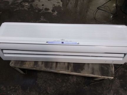 Сплит-система Fujitsu AOY30unbdl 79 м²
