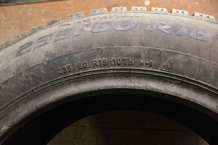 Шина бу 235-60-18 Pirelli Ice Zero