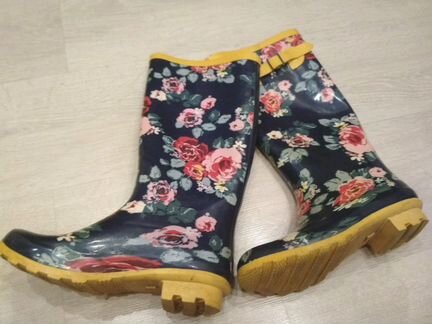 Резиновые сапоги