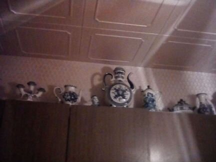 Вазы, чайники, гжель