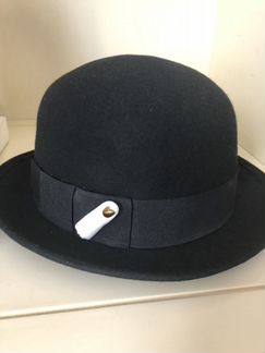 Брошь пин из фарфора «Пальчик» Lourie