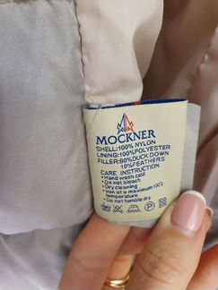 Пуховик Moncler