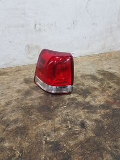 Фонарь левый Toyota Land Cruiser 200 07-12г.в