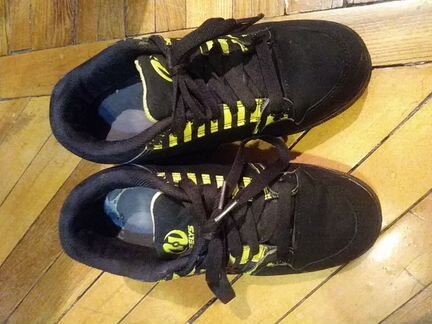 Кроссовки на роликах heelys