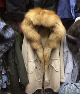 Качественная парка с натуральным мехом