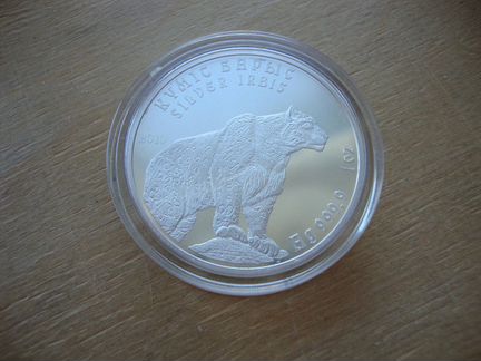 Казахстан 1 и 2 тенге 2010 Серебряный барс 2шт